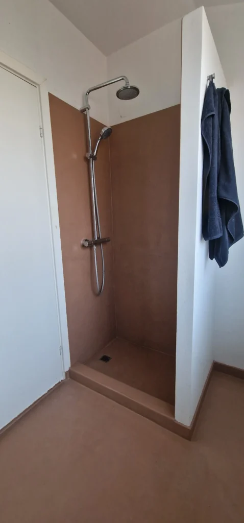 microcement brusekabine