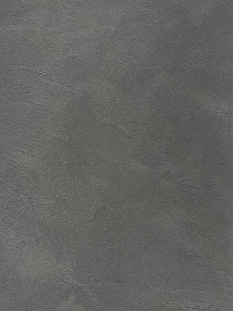 Mørk nuance af betongulv