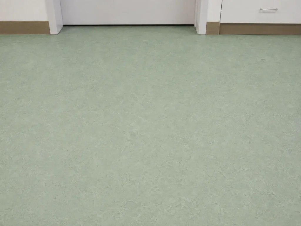 Kan man male på linoleumsgulve