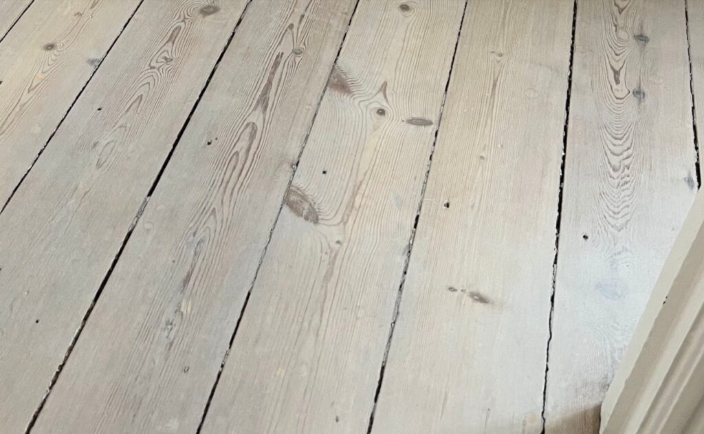 maling af trægulv plankegulv